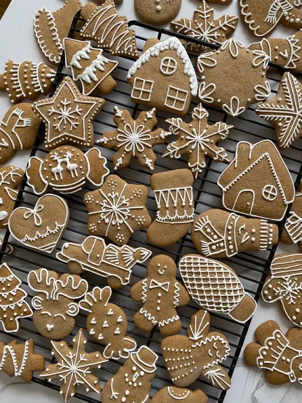 Gingerbread Christmas Biscuit Decorating Workshop