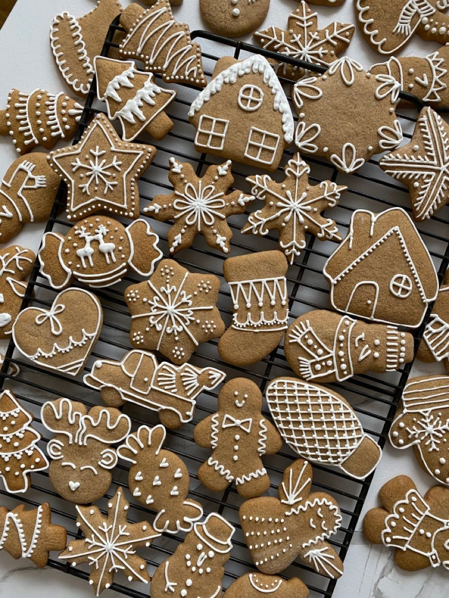 Gingerbread Christmas Biscuit Decorating Workshop: Icing, Sprinkles & Festive Fun